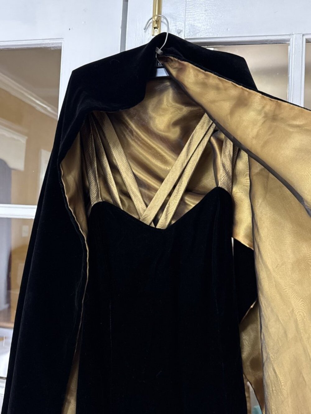 VINTAGE Donna Ricco Black Velvet Women's dress w/wrap Size 4 XS Stunning Elegent